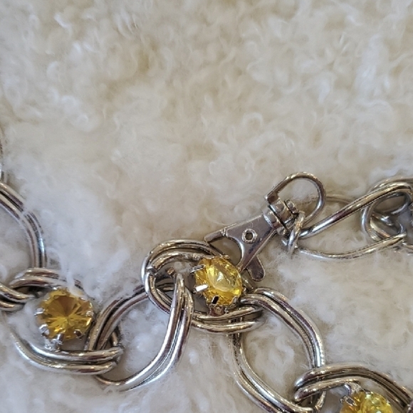 Elegant Silver and Gold Chain Necklace - Picture 3 of 6